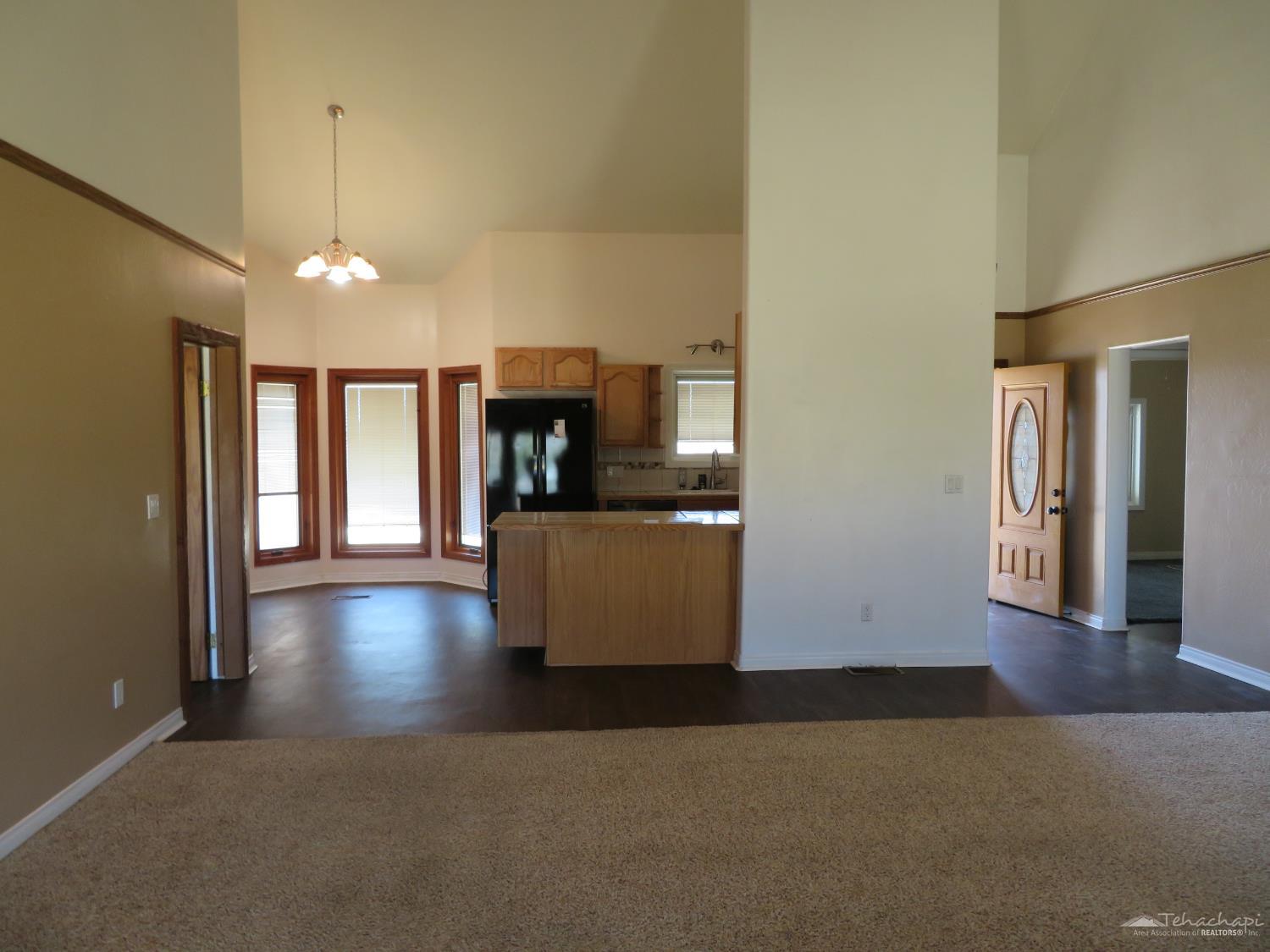 Tehachapi, California 93561, United States, 3 Bedrooms Bedrooms, ,2 BathroomsBathrooms,Residential,Active,151367