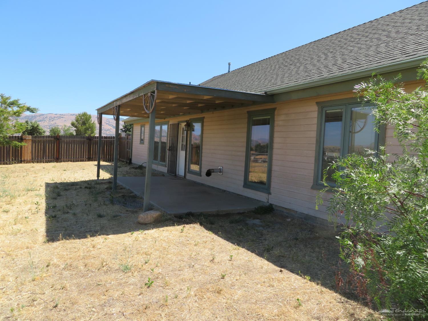 Tehachapi, California 93561, United States, 3 Bedrooms Bedrooms, ,2 BathroomsBathrooms,Residential,Active,151367