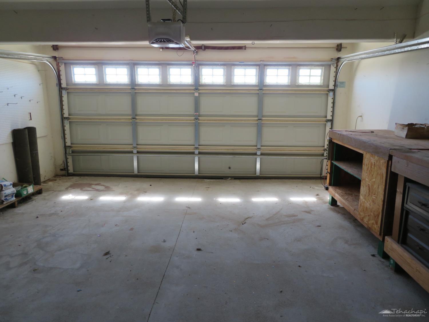 Tehachapi, California 93561, United States, 3 Bedrooms Bedrooms, ,2 BathroomsBathrooms,Residential,Active,151367