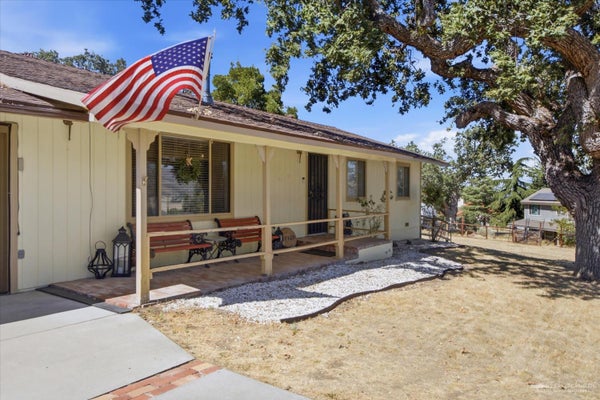 27320 WAR ADMIRAL CT, TEHACHAPI, CA 93561 - Image d3211af1cc22ef0d7e61ade01bfde1a5/1363344704