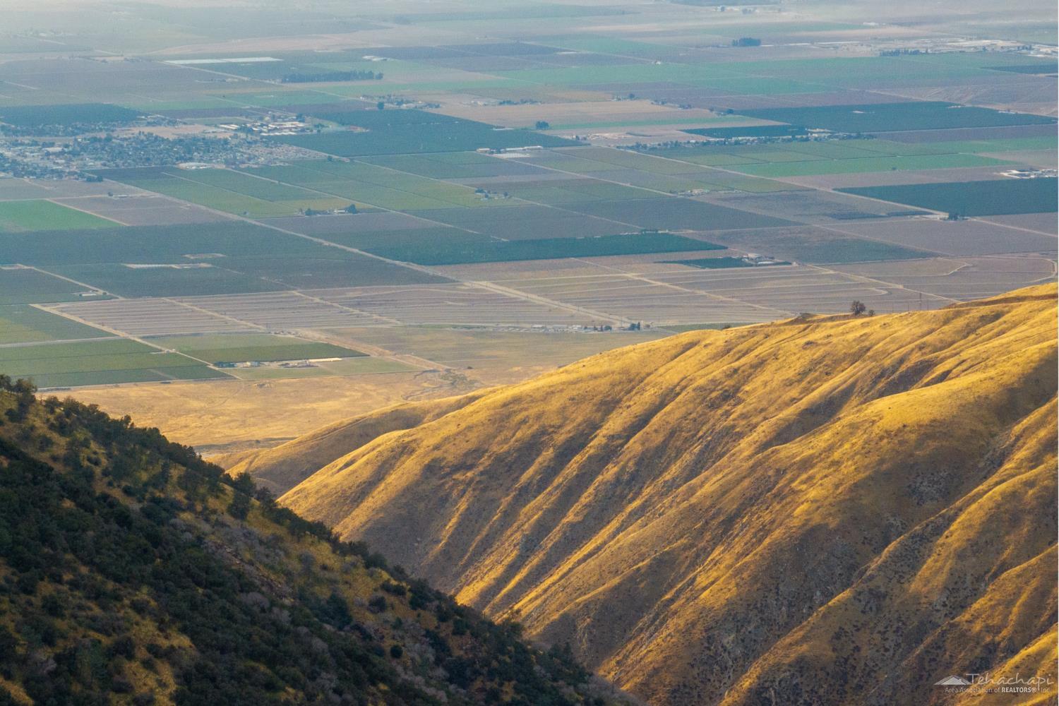 Tehachapi, California 93561, United States, 3 Bedrooms Bedrooms, ,2 BathroomsBathrooms,Residential,Active,242182
