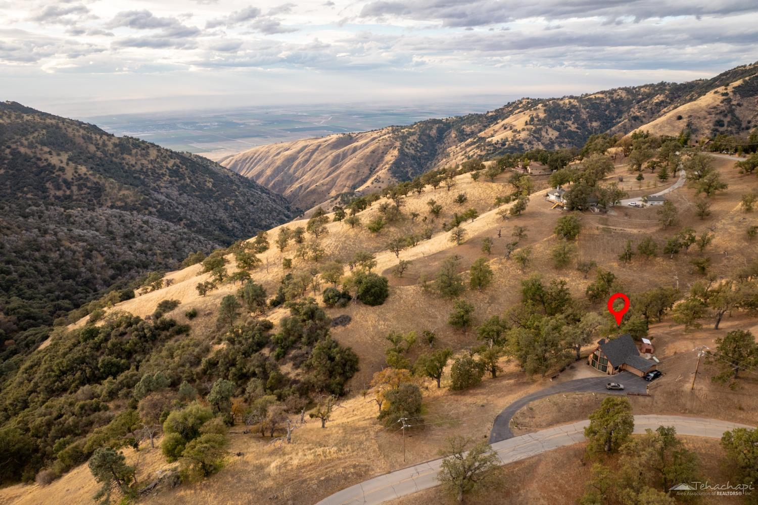 Tehachapi, California 93561, United States, 3 Bedrooms Bedrooms, ,2 BathroomsBathrooms,Residential,Active,242182
