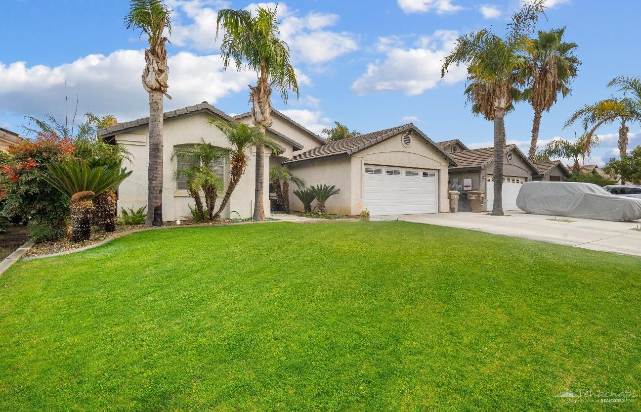 Bakersfield, California 93312, United States, 4 Bedrooms Bedrooms, ,4 BathroomsBathrooms,Residential,Active,26273