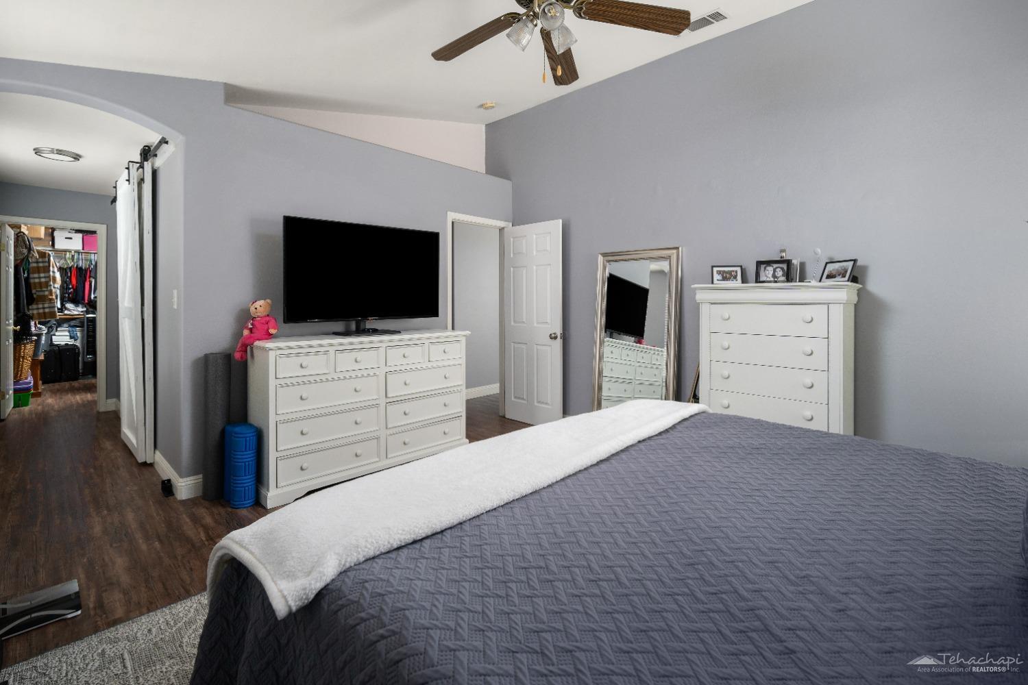 Bakersfield, California 93312, United States, 4 Bedrooms Bedrooms, ,4 BathroomsBathrooms,Residential,Active,26273