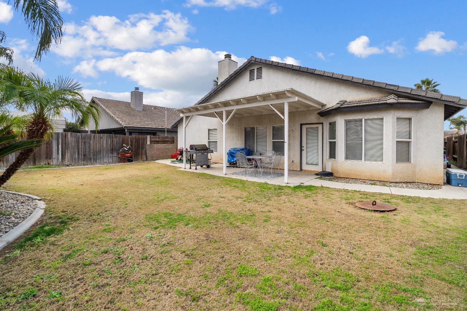 Bakersfield, California 93312, United States, 4 Bedrooms Bedrooms, ,4 BathroomsBathrooms,Residential,Active,26273