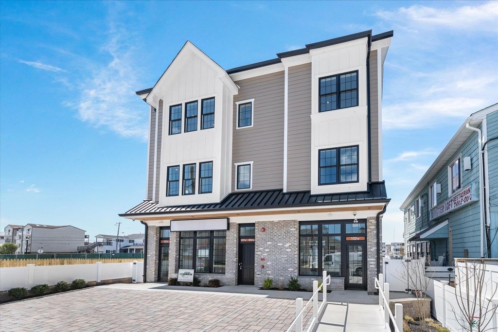 Photo of 310 42nd Place #202W, Sea Isle City, NJ 08243 (MLS # 260678)