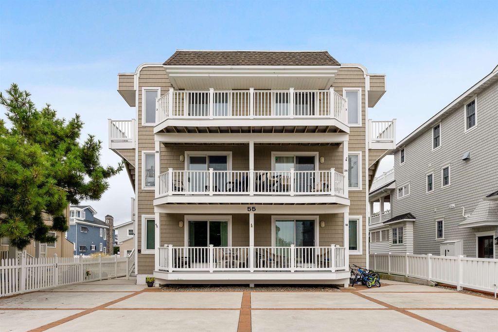 Photo of 55 W 32nd Street #C-2B, Avalon, NJ 08202 (MLS # 252995)