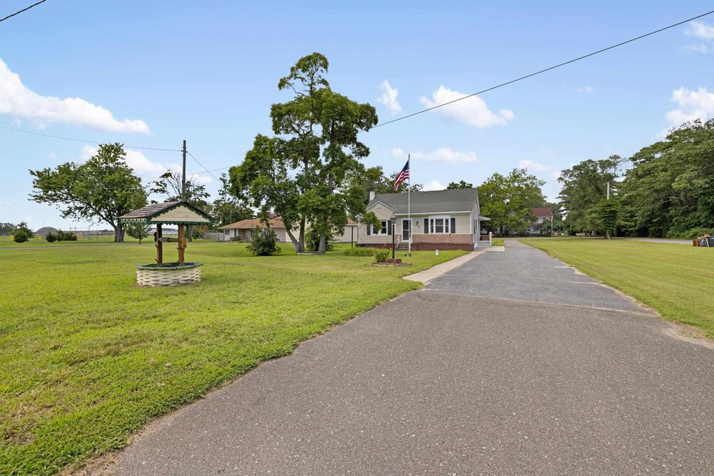 Photo of 545 Breakwater Road, Erma, NJ 08204 (MLS # 252242)