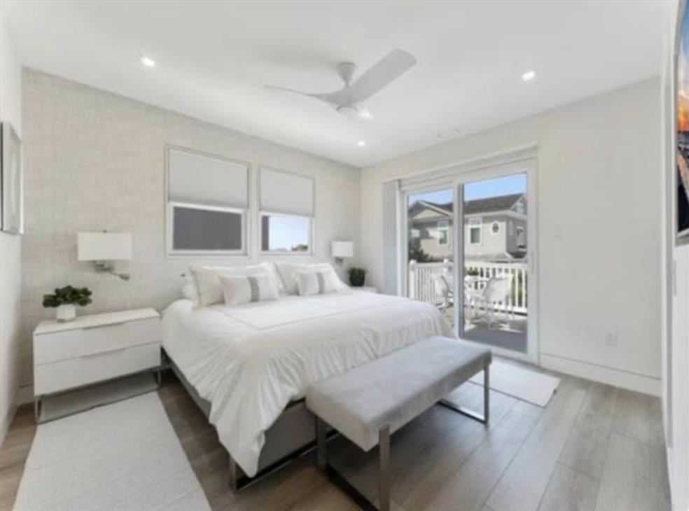 Stone Harbor, New Jersey 08247, United States, 4 Bedrooms Bedrooms, ,1 BathroomBathrooms,Residential,Active,245231