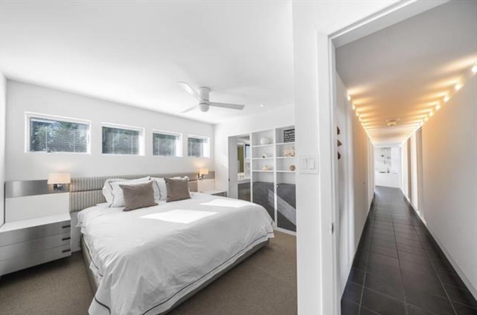 Stone Harbor, New Jersey 08247, United States, 4 Bedrooms Bedrooms, ,1 BathroomBathrooms,Residential,Active,245231