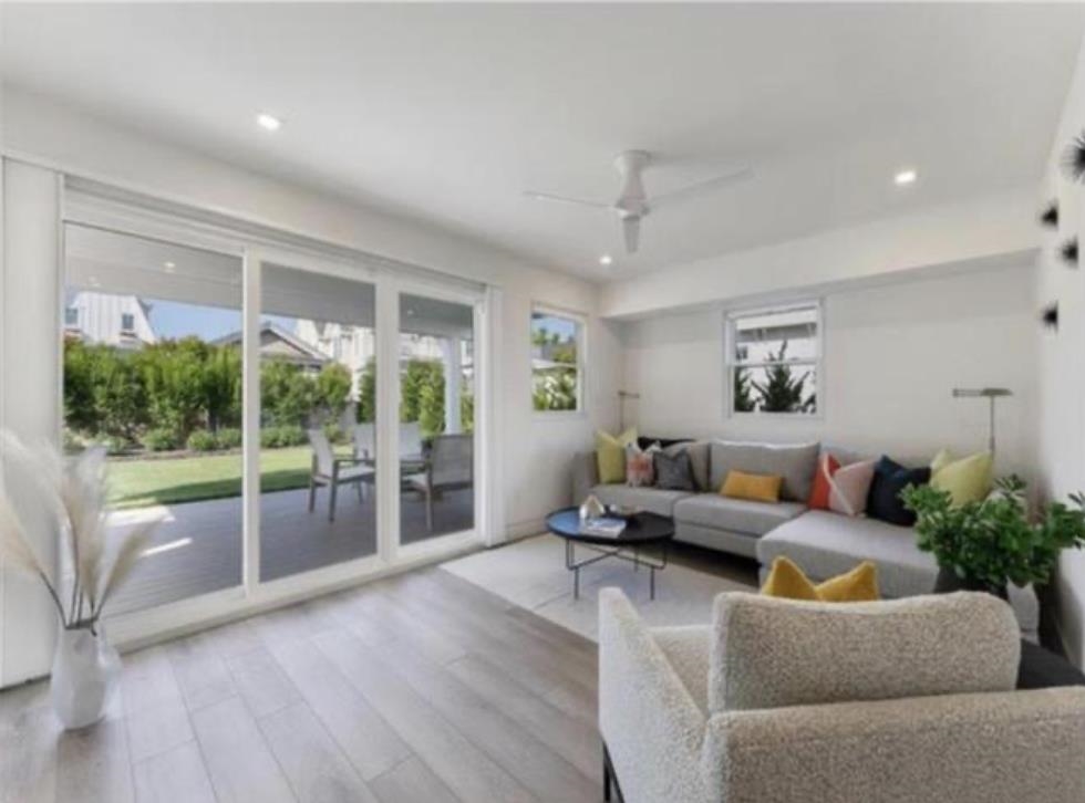 Stone Harbor, New Jersey 08247, United States, 4 Bedrooms Bedrooms, ,1 BathroomBathrooms,Residential,Active,245231