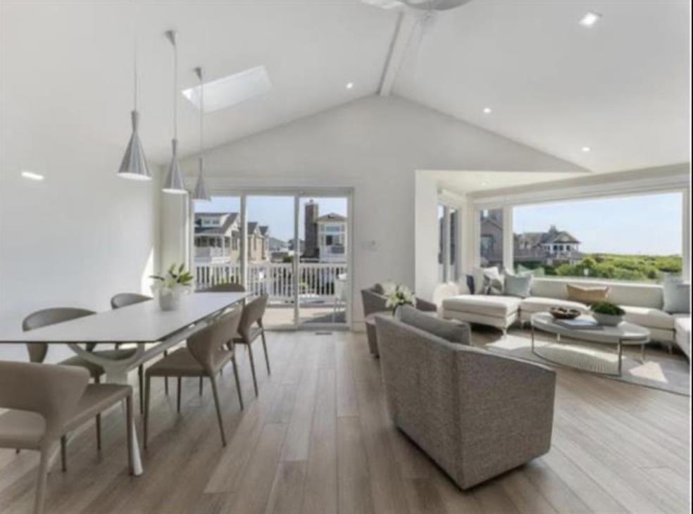 Stone Harbor, New Jersey 08247, United States, 4 Bedrooms Bedrooms, ,1 BathroomBathrooms,Residential,Active,245231