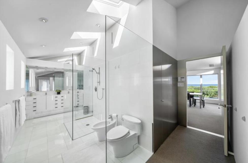 Stone Harbor, New Jersey 08247, United States, 4 Bedrooms Bedrooms, ,1 BathroomBathrooms,Residential,Active,245231