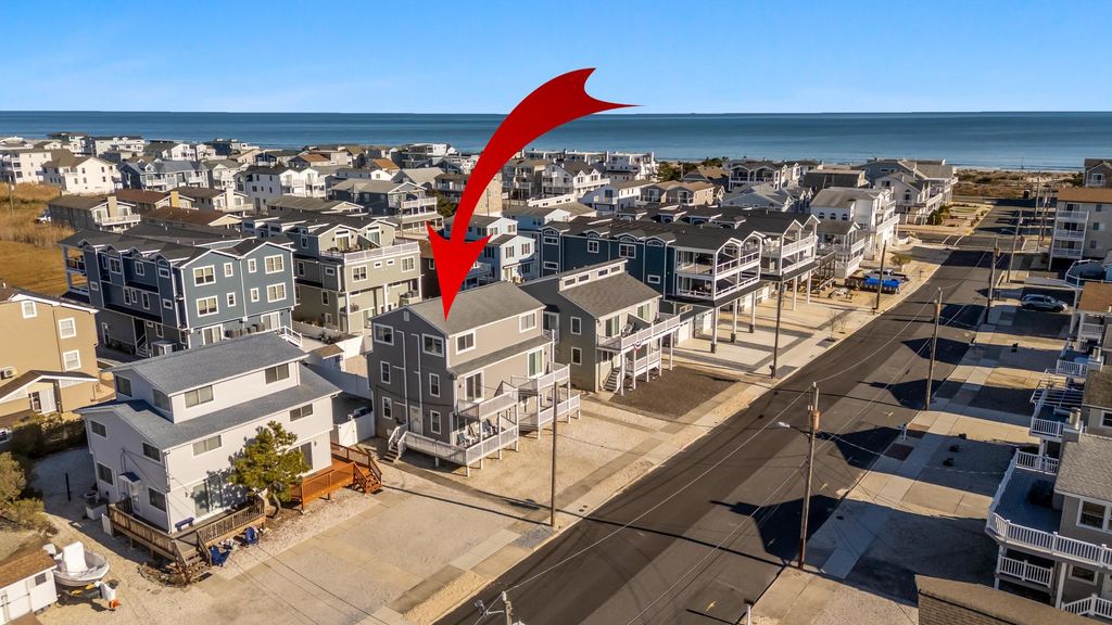 Photo of 123 32nd Street #WEST, Sea Isle City, NJ 08243 (MLS # 253452)