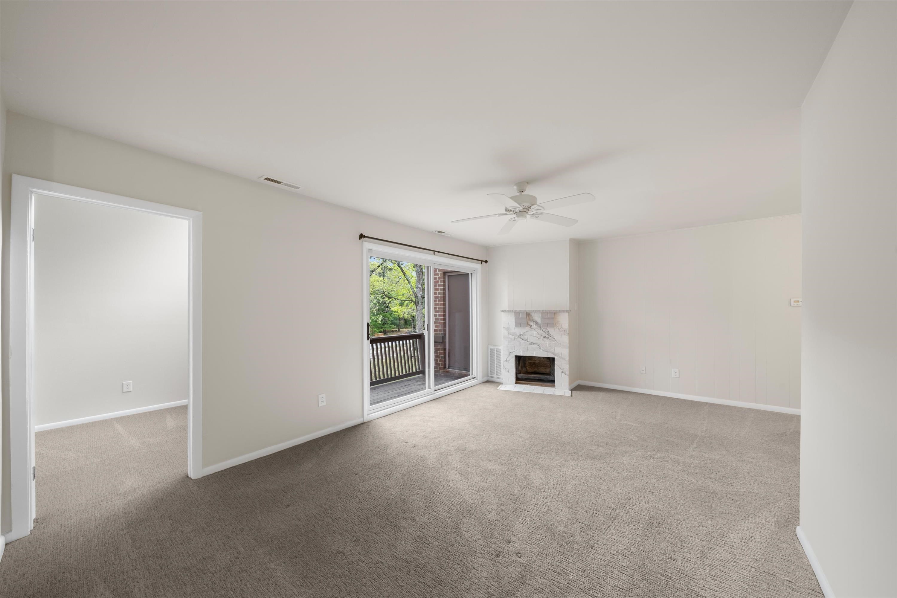 23 Siegtown Road #7B