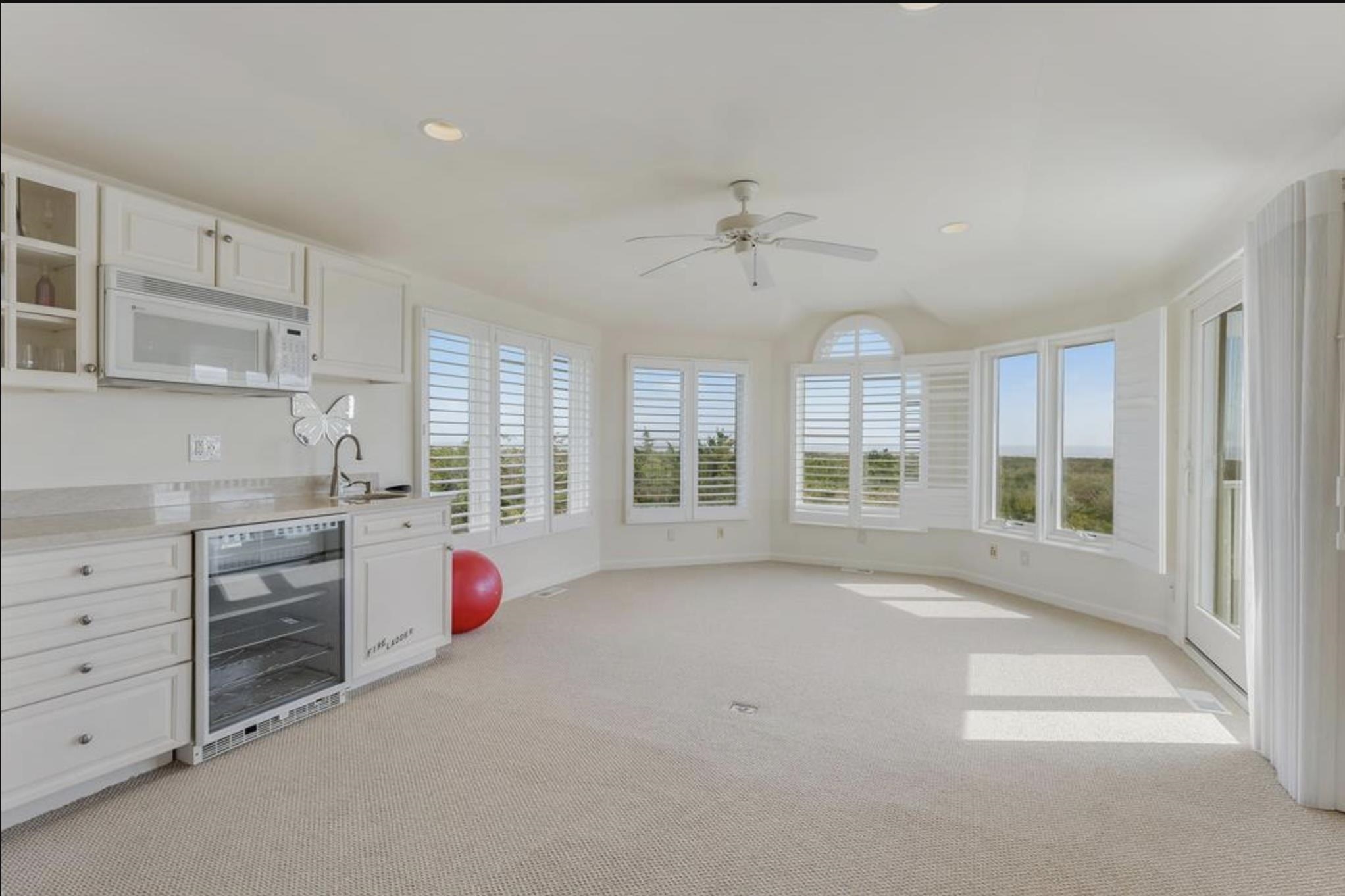 Avalon, New Jersey 08202, United States, 5 Bedrooms Bedrooms, ,6 BathroomsBathrooms,Residential,Active,53788