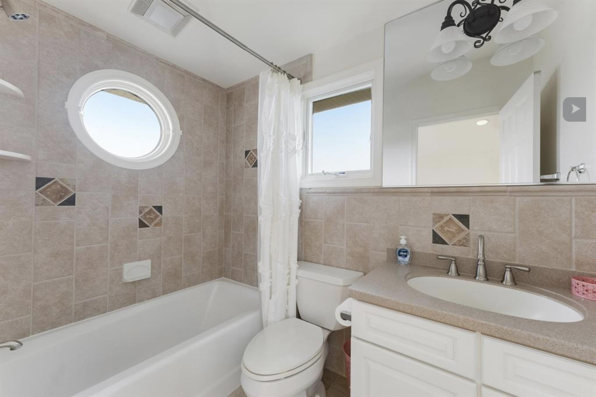 Avalon, New Jersey 08202, United States, 5 Bedrooms Bedrooms, ,6 BathroomsBathrooms,Residential,Active,53788