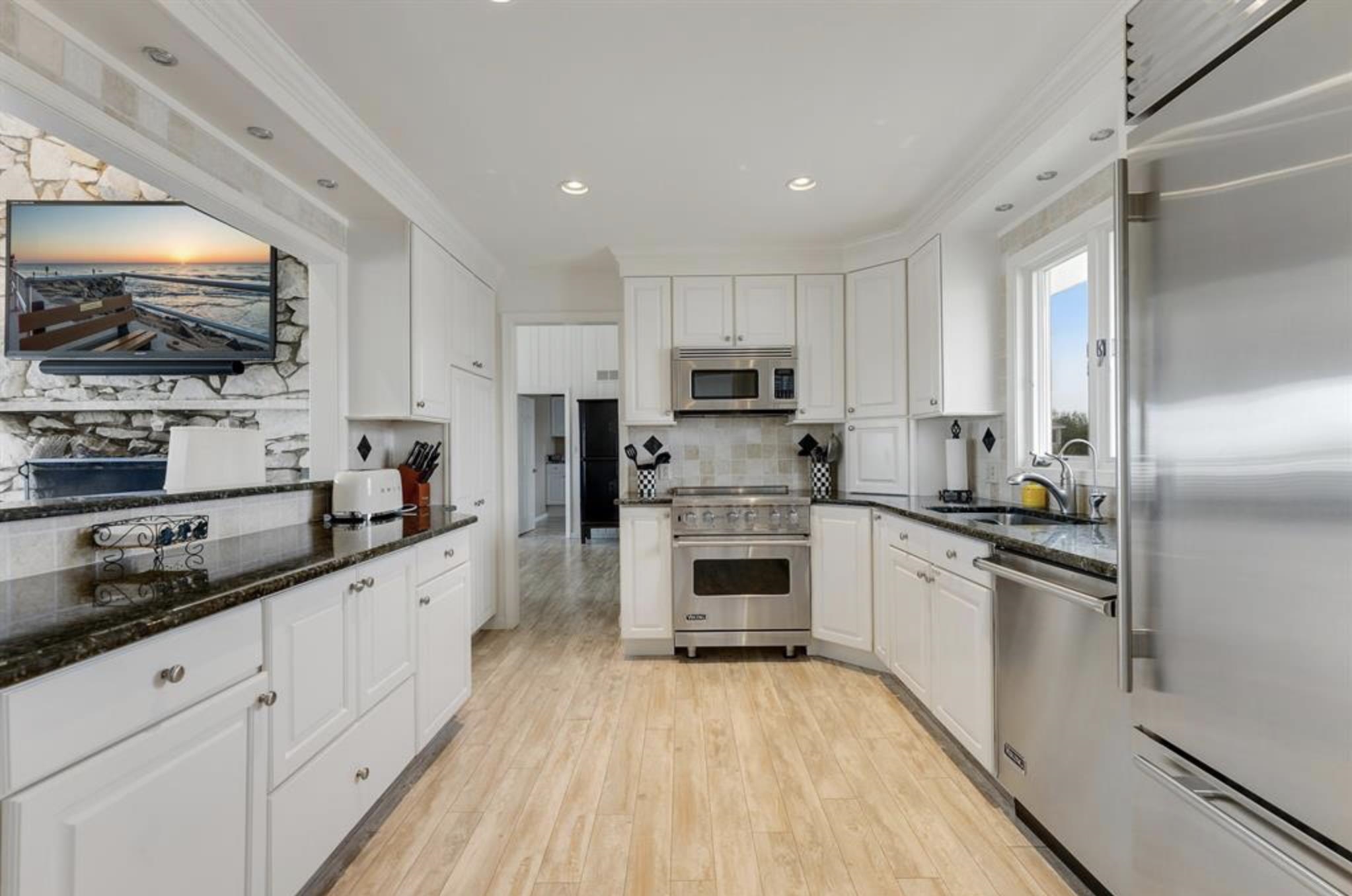 Avalon, New Jersey 08202, United States, 5 Bedrooms Bedrooms, ,6 BathroomsBathrooms,Residential,Active,53788