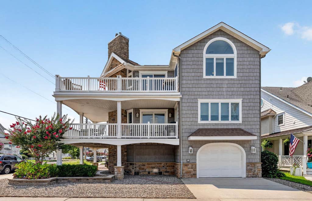 Photo of 2702 Central Avenue #2702, Ocean City, NJ 08226 (MLS # 262062)