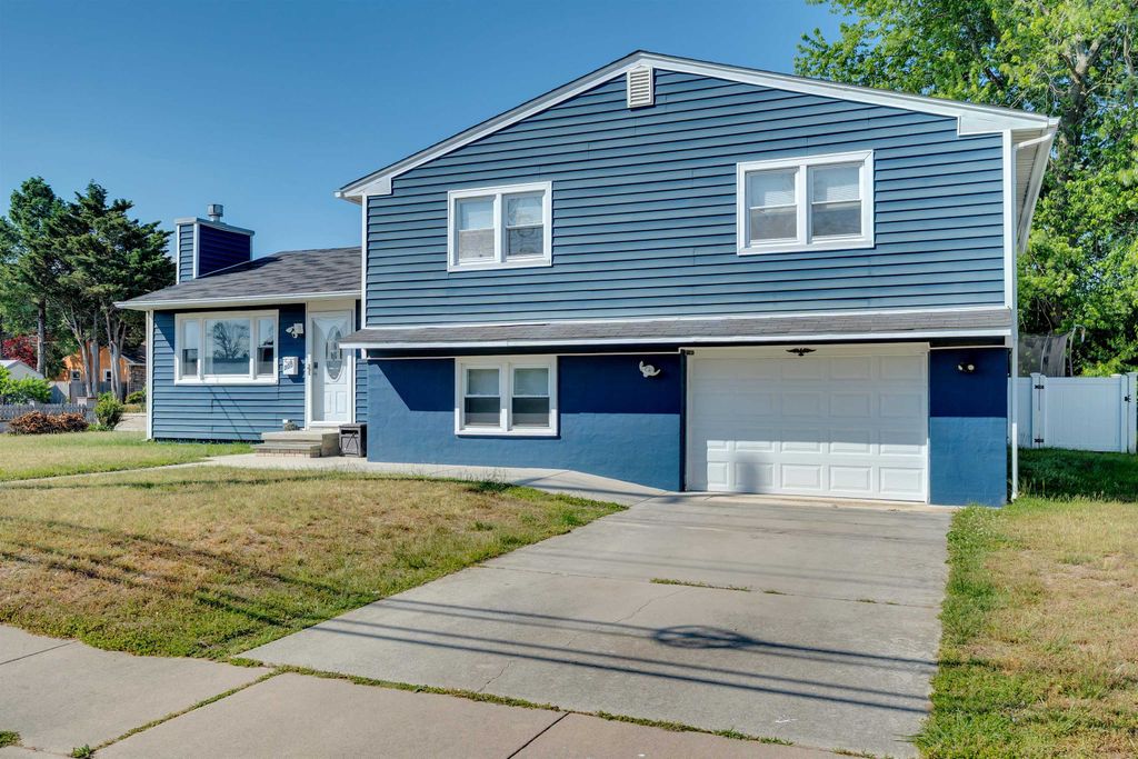 Photo of 300 E Maryland Avenue, Rio Grande, NJ 08242 (MLS # 261350)
