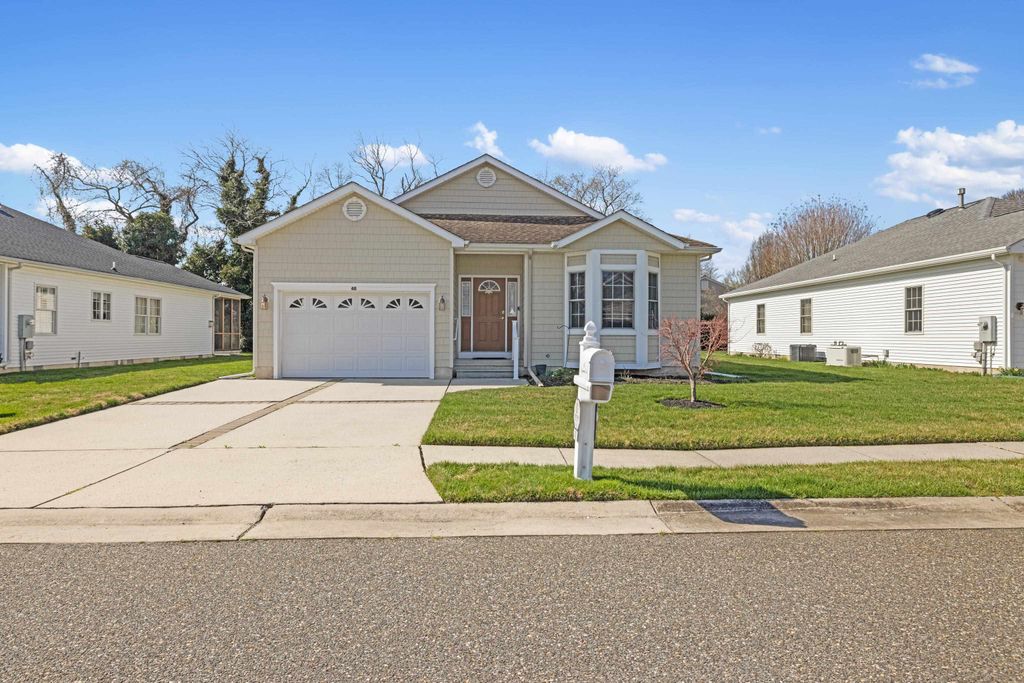 Photo of 40 Wynndemere Court, Cape May Court House, NJ 08210 (MLS # 260914)