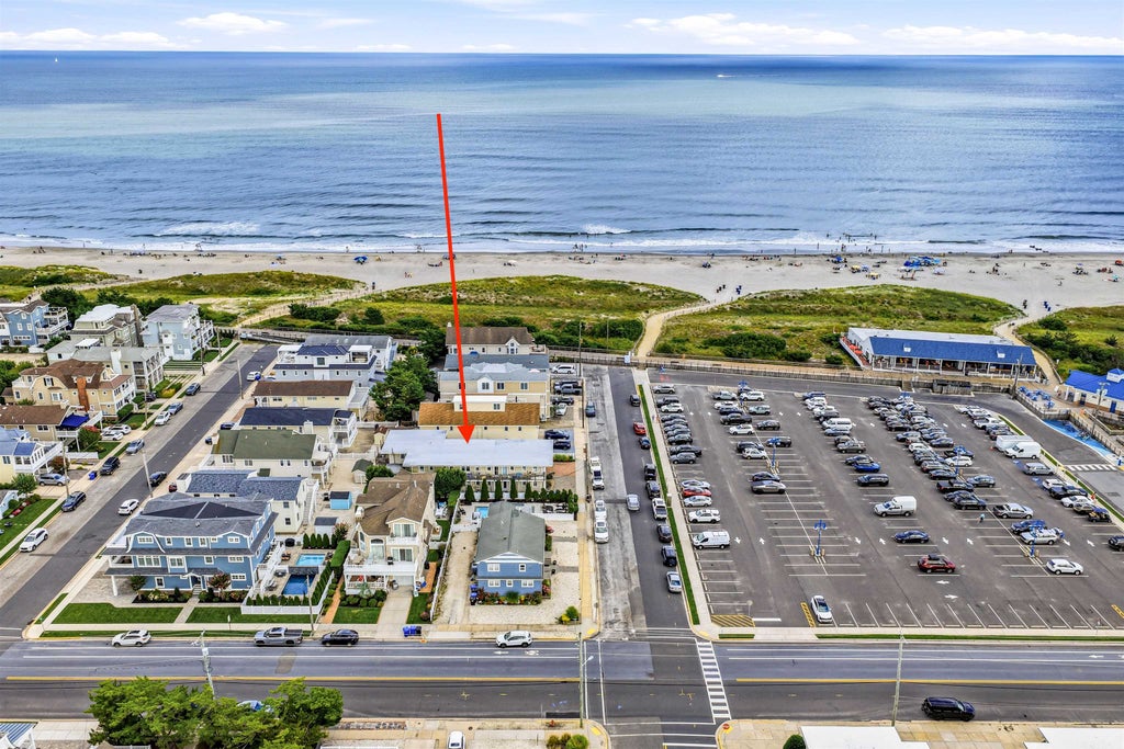 Photo of 29 E 28TH Street #C-3, Avalon, NJ 08202 (MLS # 262112)