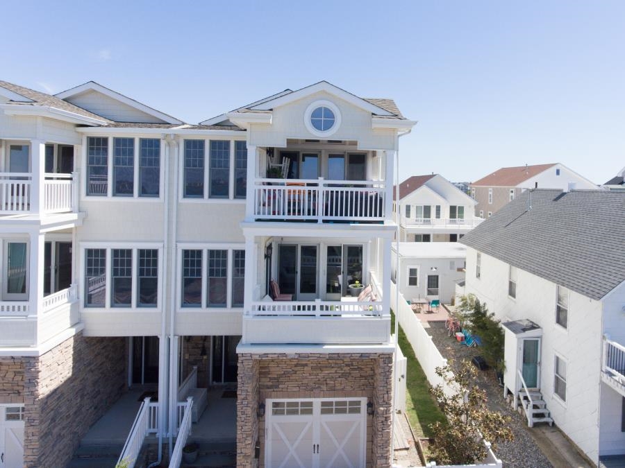 309 W 1st Avenue 309