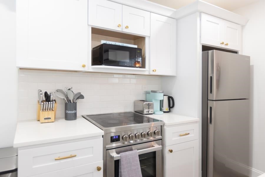110 W Buttercup Road 1