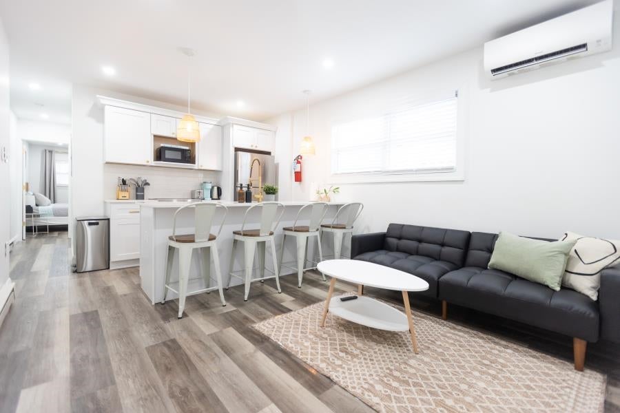 110 W Buttercup Road 1