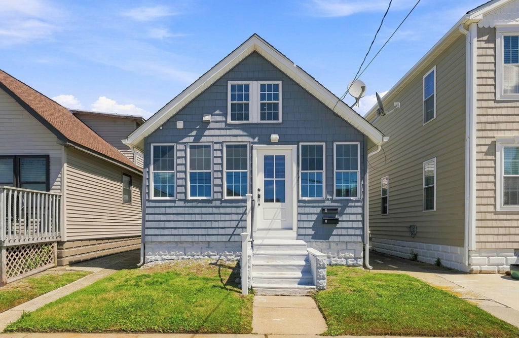 Photo of 305 W 16th Avenue #2, North Wildwood, NJ 08260 (MLS # 262388)