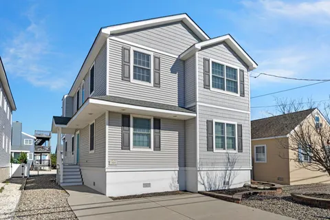 MLS: 251470