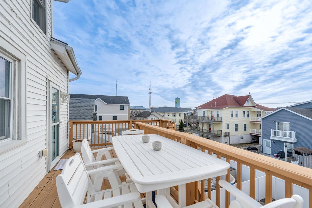 Photo of 228 W Magnolia Avenue #B, Wildwood, NJ 08260 (MLS # 260032)