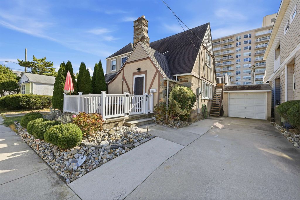 Photo of 9406 Pacific Avenue, Margate, NJ 08402 (MLS # 253286)