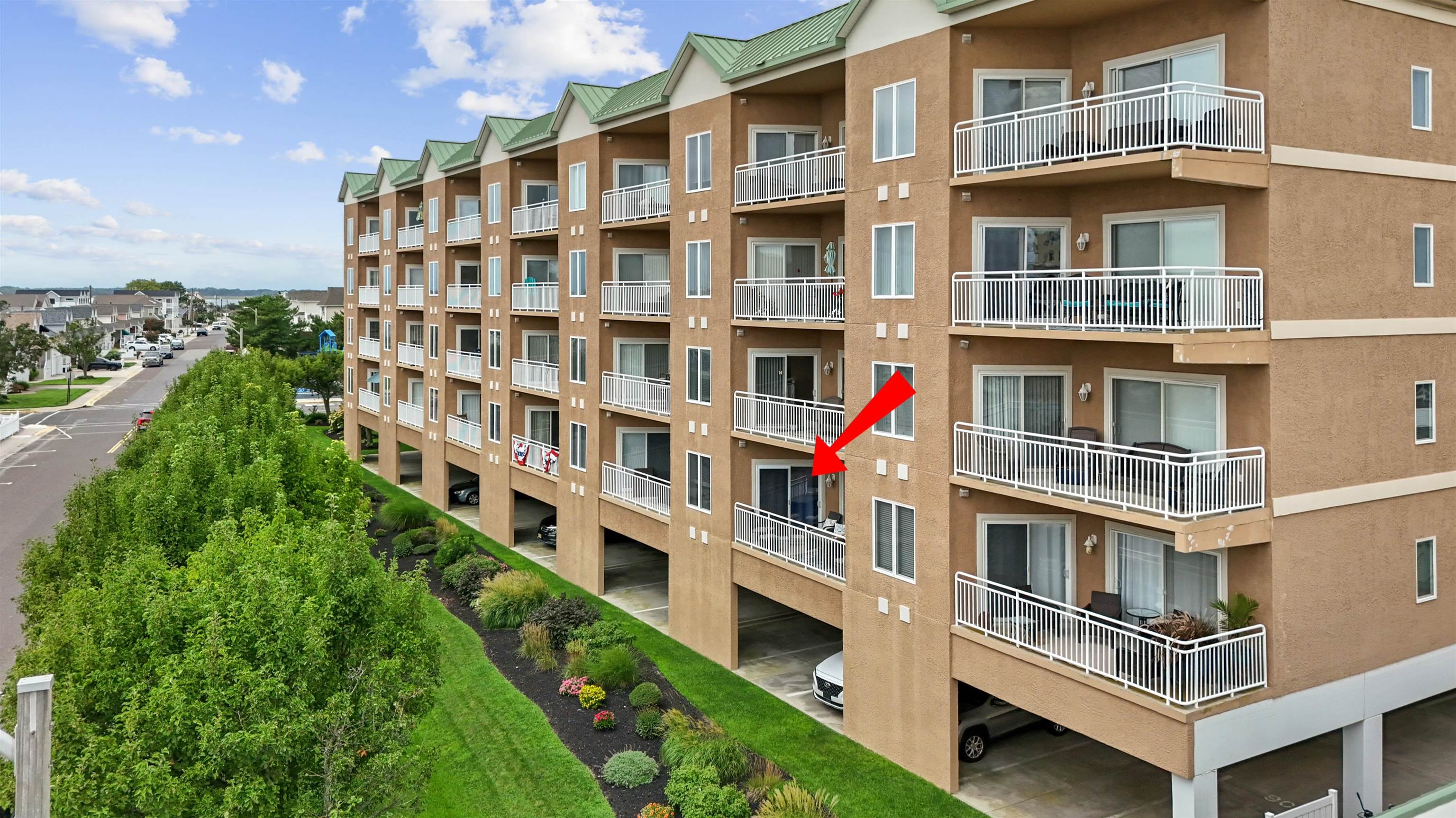 301 E Rochester Avenue 106