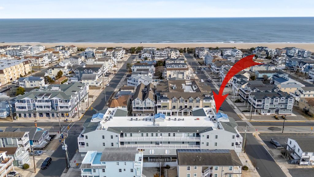 Photo of 8600 Landis Avenue #302, Sea Isle City, NJ 08243 (MLS # 260216)