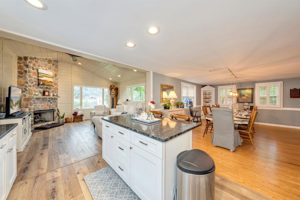 Photo of 14 Fox Run Road, Cape May Court House, NJ 08210 (MLS # 262746)