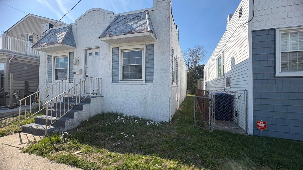 Photo of 4706 Park Boulevard, Wildwood, NJ 08260 (MLS # 261000)