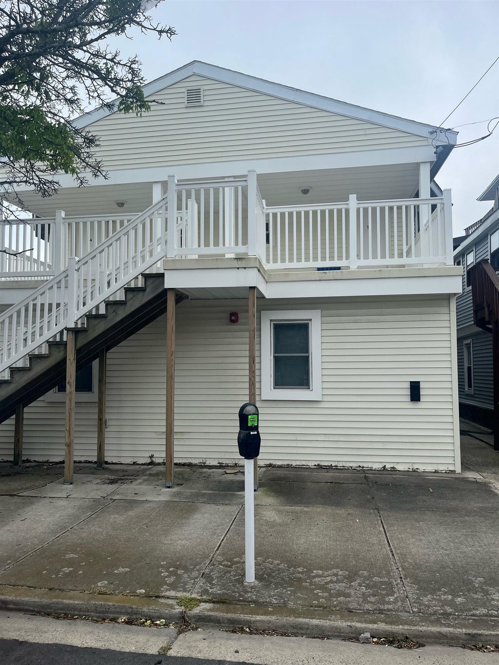 Photo of 234 E Spencer Avenue, Wildwood, NJ 08260 (MLS # 263051)