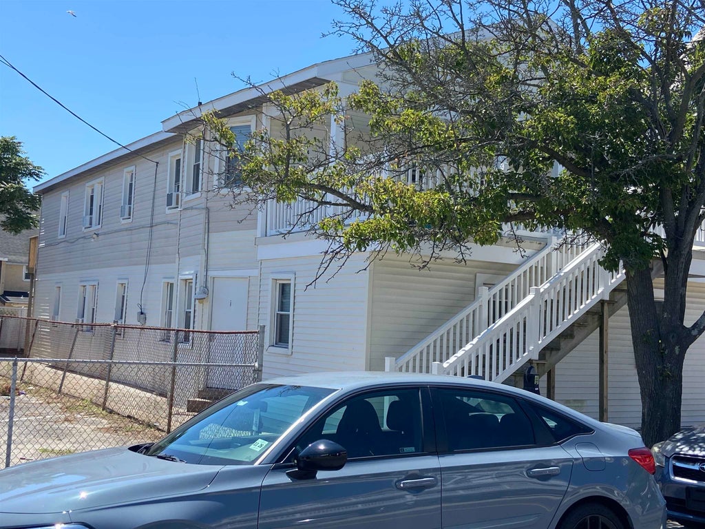 Photo of 234 E Spencer Avenue, Wildwood, NJ 08260 (MLS # 263051)