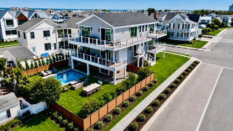 Homes For Sale - 8814 Second Avenue<br/> Stone Harbor, NJ 08247