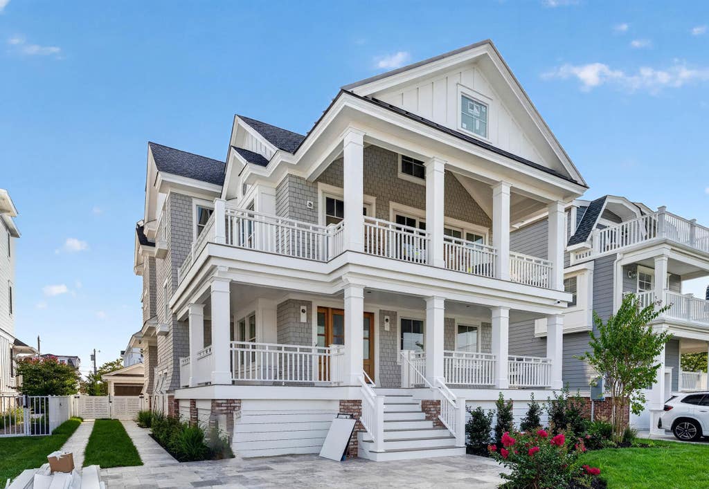 Photo of 178 19th Street, Avalon, NJ 08226 (MLS # 262275)