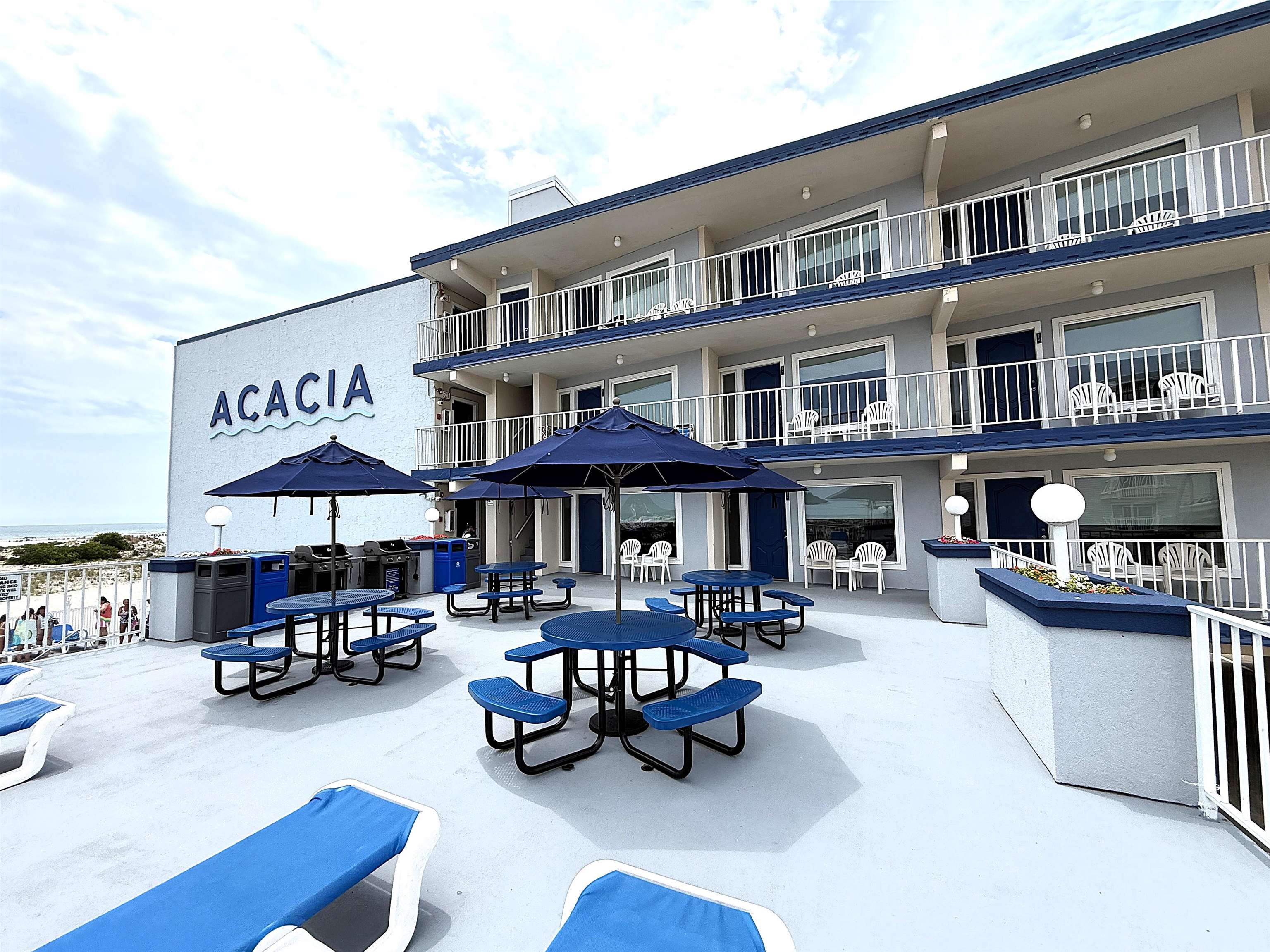 9101 Atlantic Avenue 206