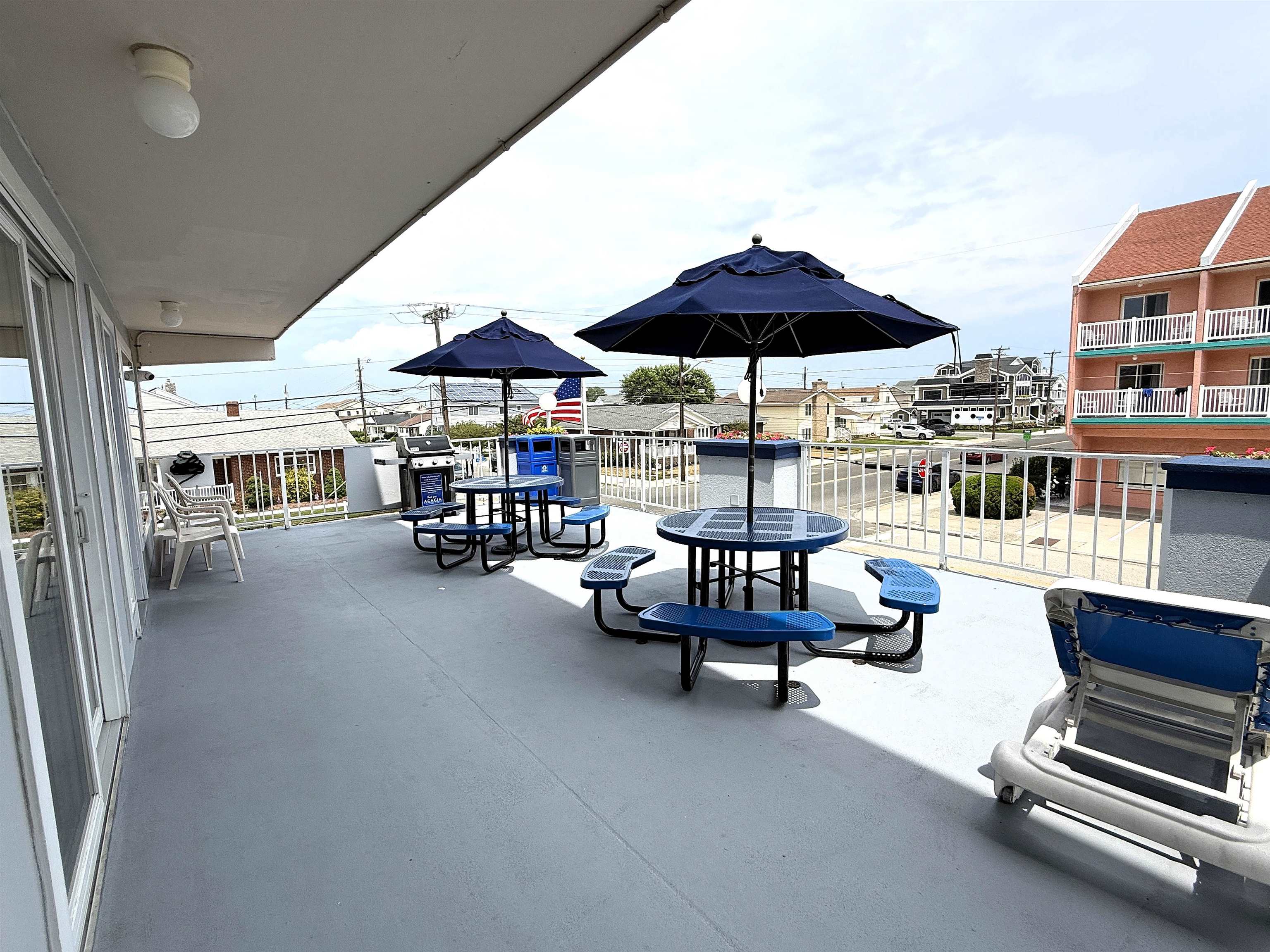 9101 Atlantic Avenue 206