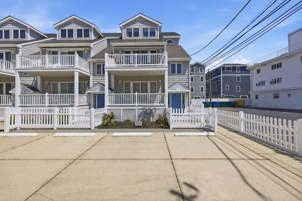 Photo of 401-03 E Denver Avenue #105, Wildwood Crest, NJ 08260 (MLS # 261124)