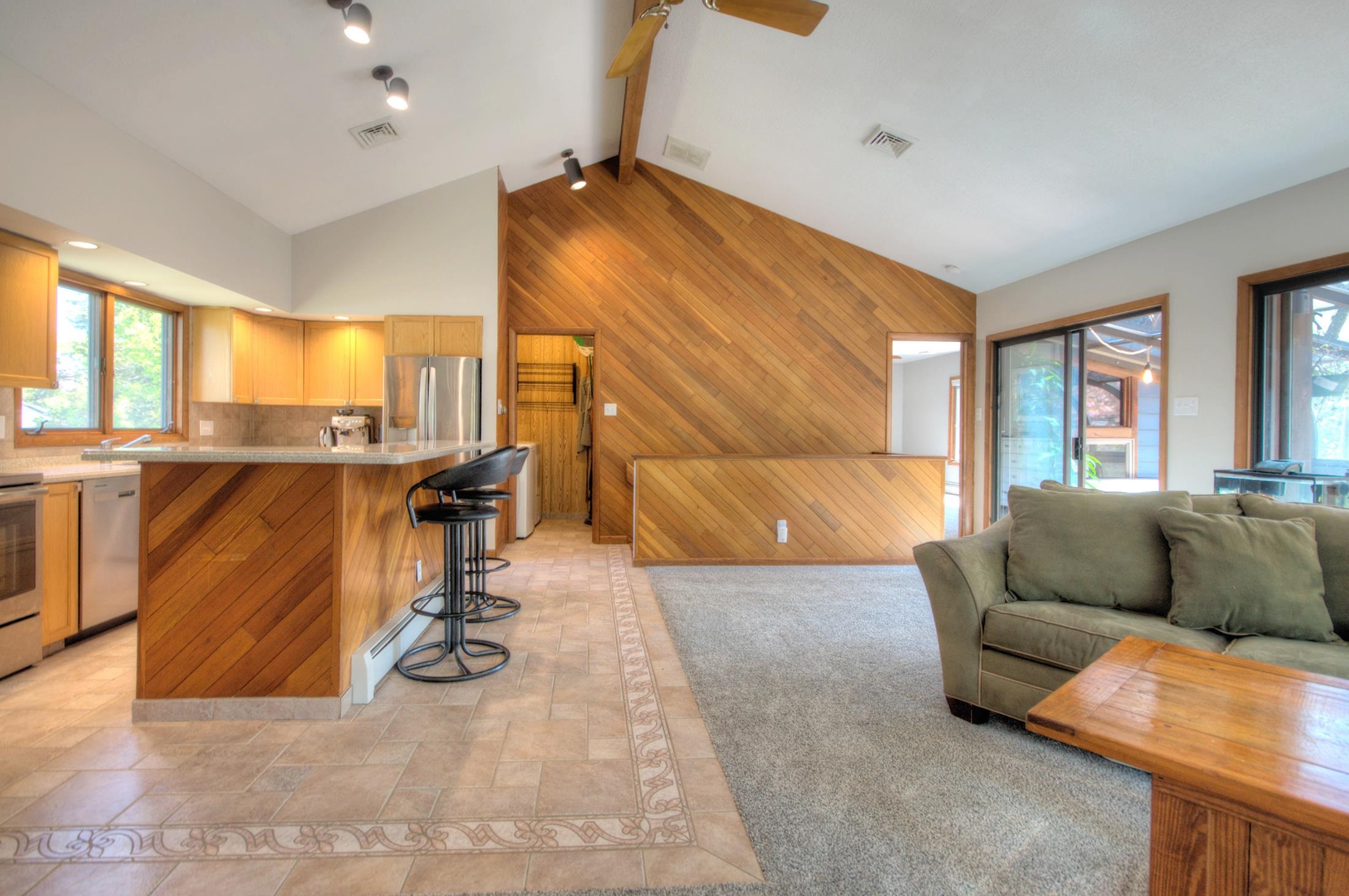 8 E Curran Drive