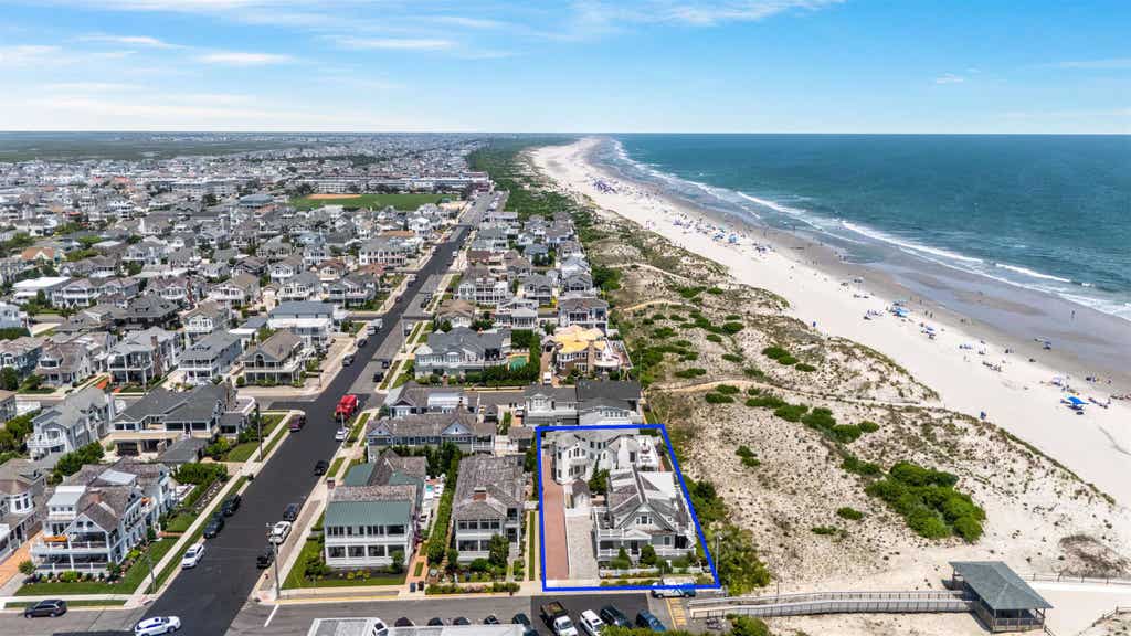Photo of 2 88th Street, Stone Harbor, NJ 08247 (MLS # 261678)