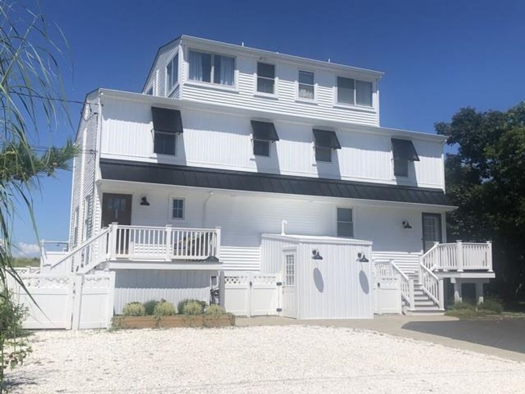 Photo of 5 E Delaware Bay Drive #B, Villas, NJ 08251 (MLS # 253089)