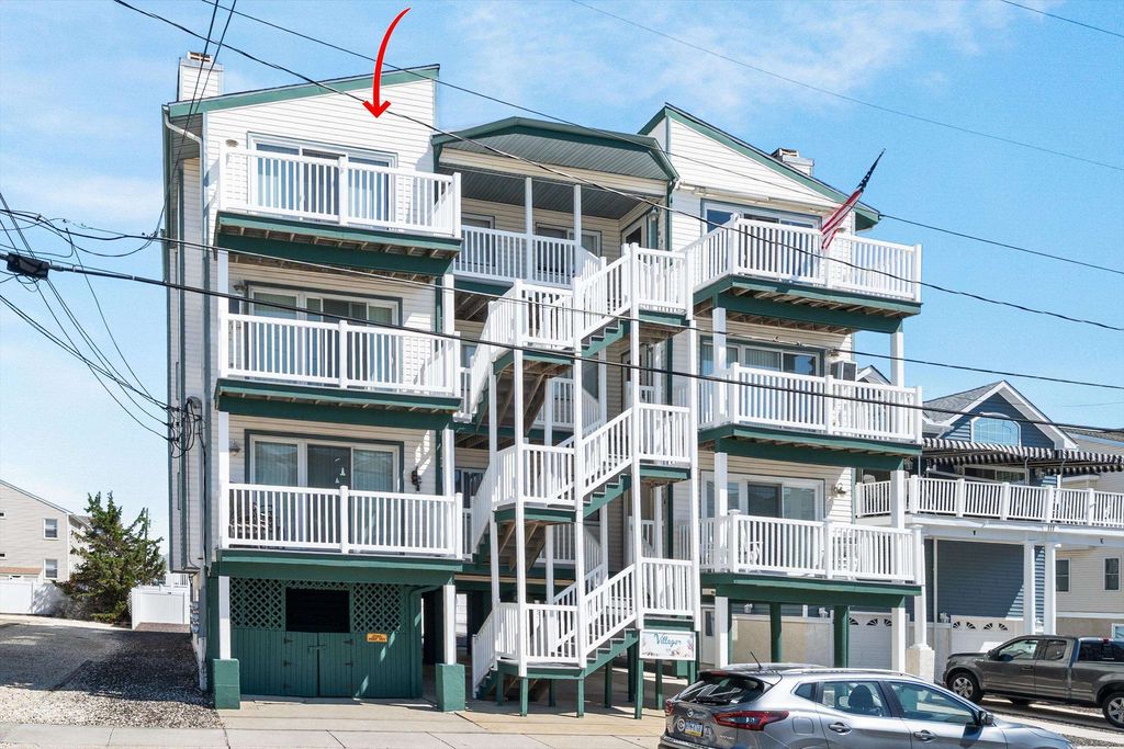 Photo of 115 35th Street #3W, Sea Isle City, NJ 08243 (MLS # 260104)