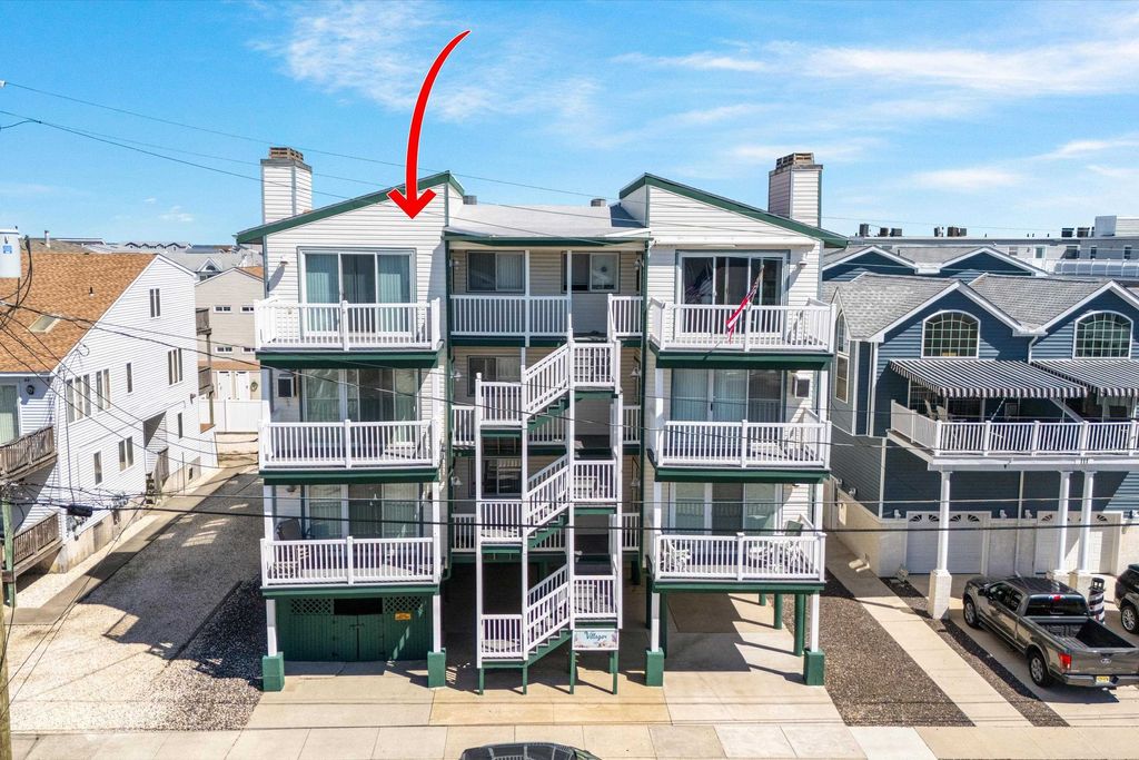 Photo of 115 35th Street #3W, Sea Isle City, NJ 08243 (MLS # 260104)
