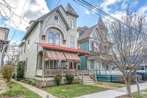 Homes For Sale - 130 Decatur Street<br/> Cape May, NJ 08204